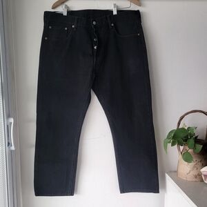 Levi's 501 Original Straight Leg Button  Fly Black Jeans  Size ( 37.5" ×27")